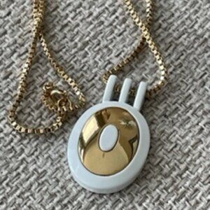 Retro necklace-rare find-Box link-Gold tone-White enamel gold tone deco pendant